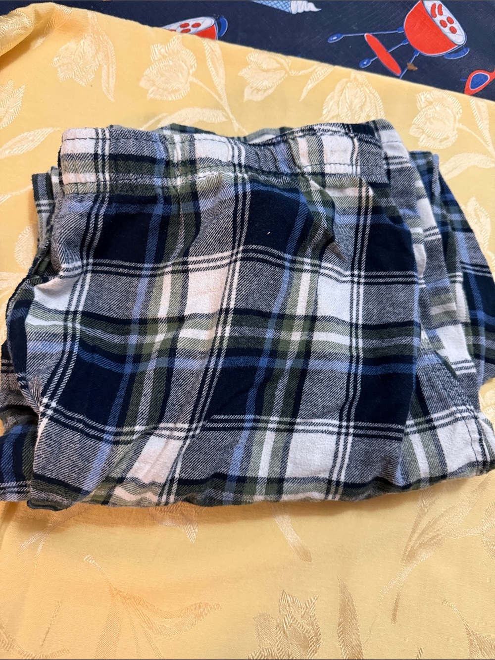 croft & barrow Navy, Green and White Plaid Sweatpants